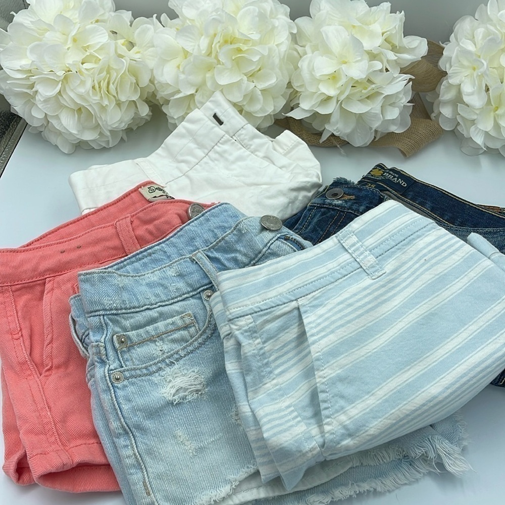 5 pair of women shorts 4 size 0 1 size 3